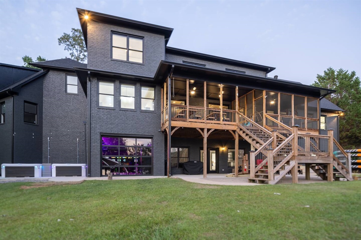 retreat house rentals