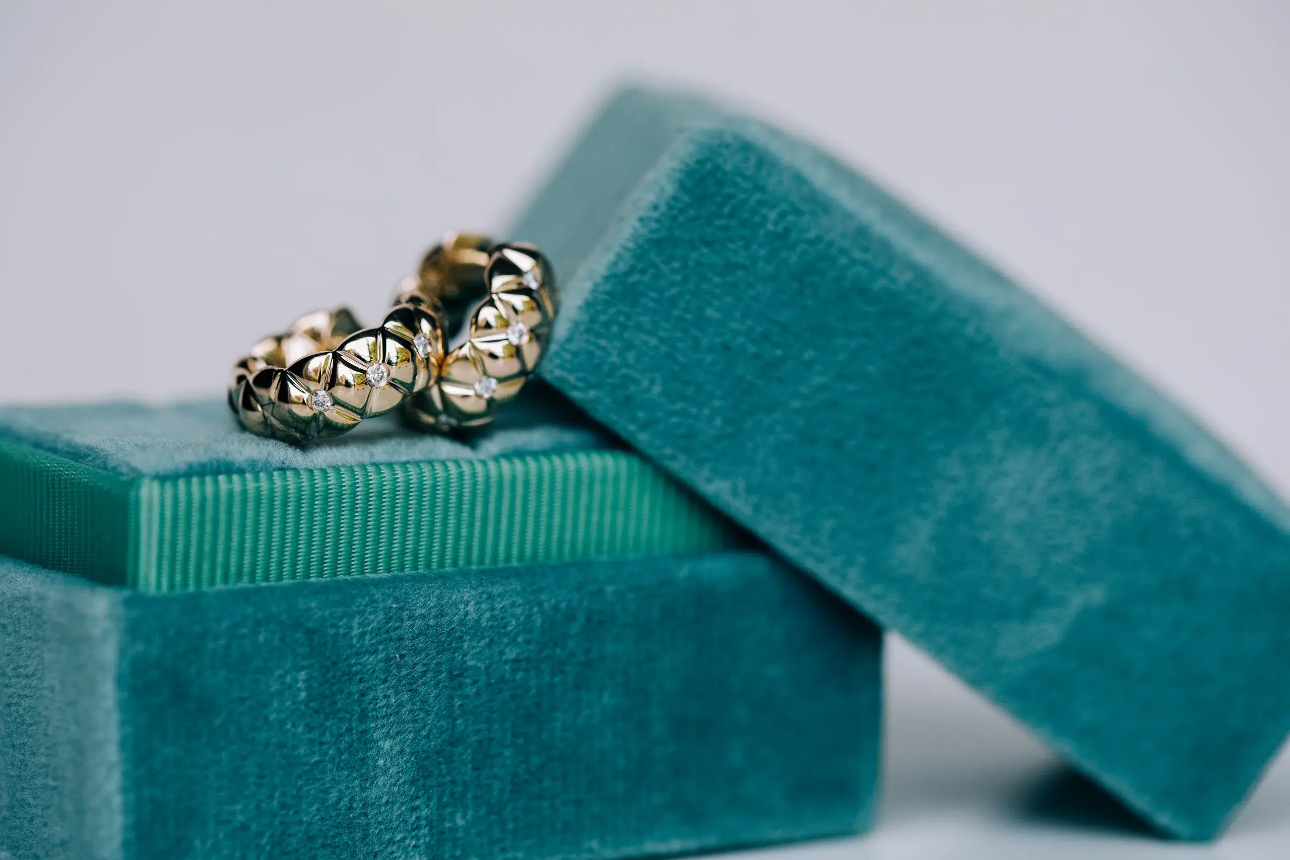 How Jewelry Makers Turn Creativity Into Wearable Art?