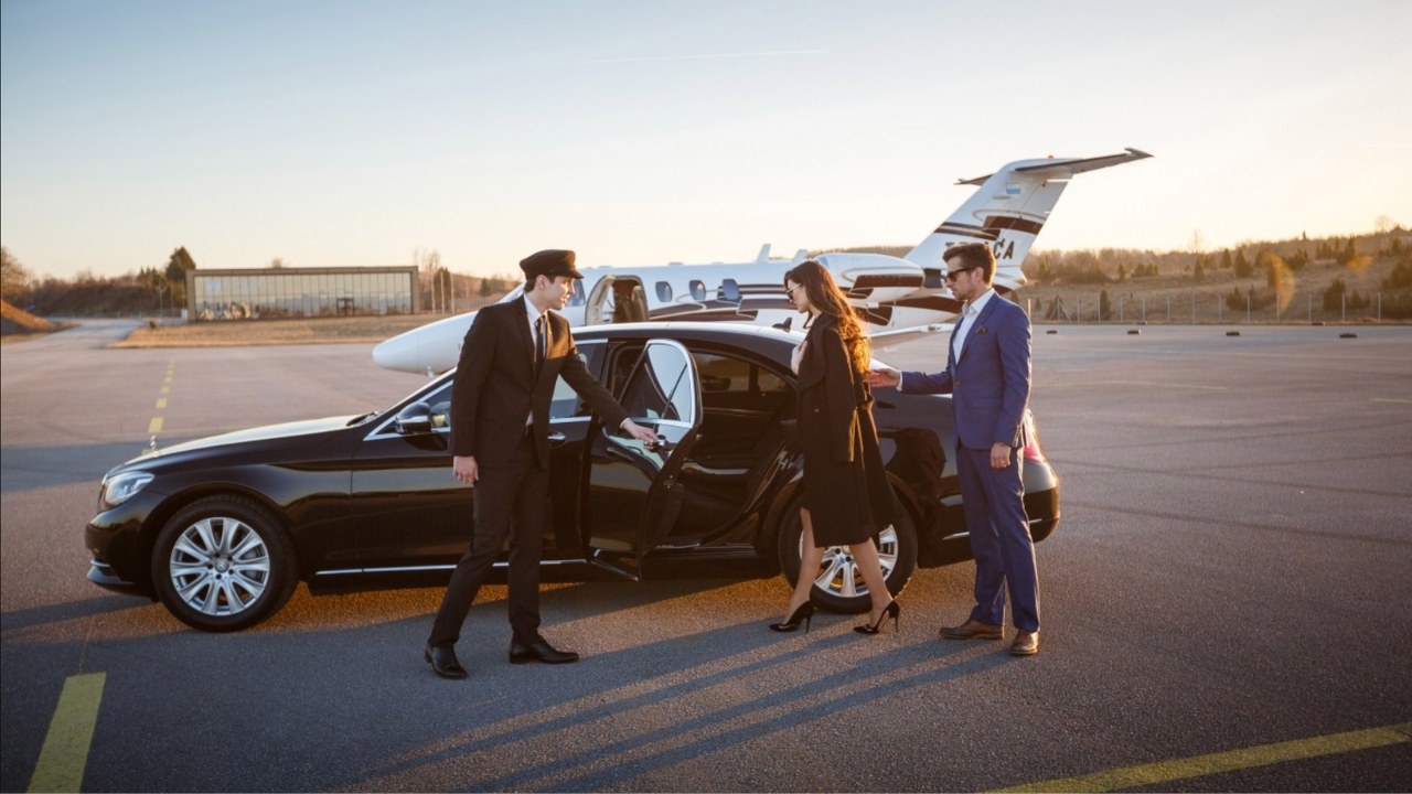 What Safety Tips Matter Most When Riding A Limousine?